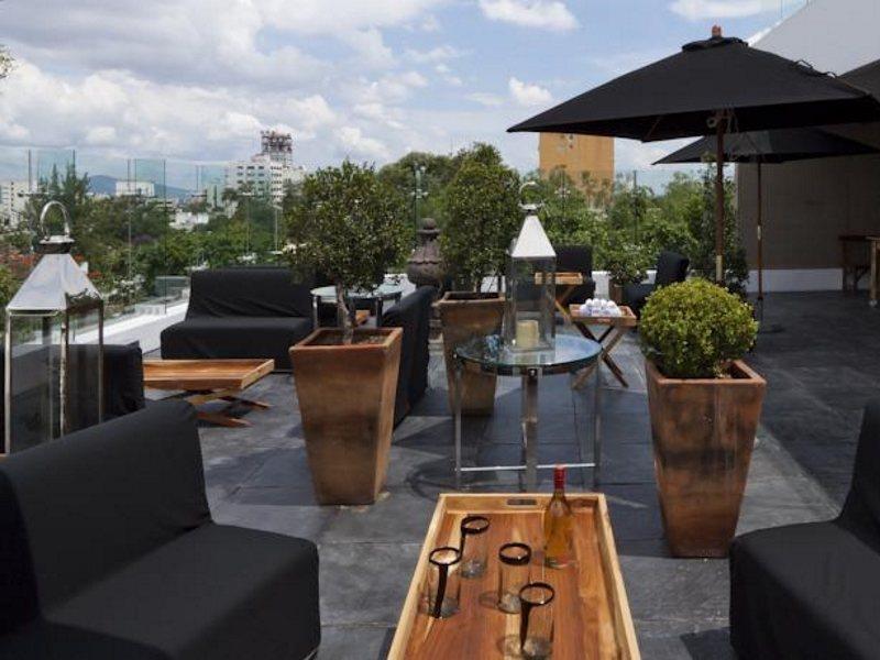 Demetria Hotel Гуадалахара Екстериор снимка