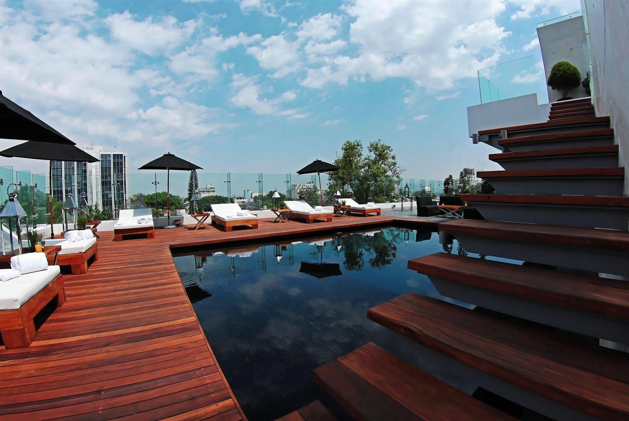 Demetria Hotel Гуадалахара Екстериор снимка